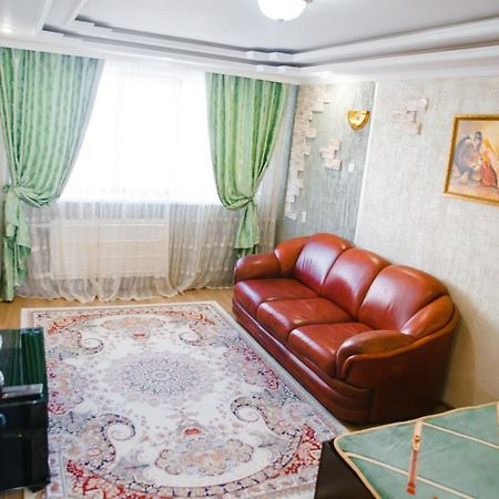 Апартаменти Квартиры посуточно Петропавловськ Екстер'єр фото